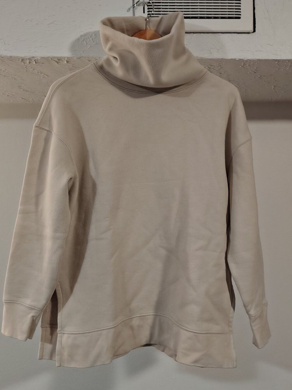Athleta Stone White Fleece High Neck‎ Turtleneck Sweatshirt M